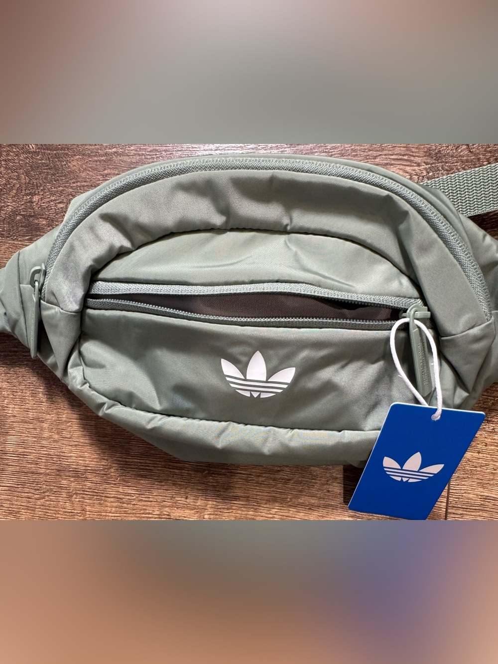 Adidas Originals Trefoil Belt Bag Sage Green Crossbody Fanny Pack NWT - Picture 6 of 7